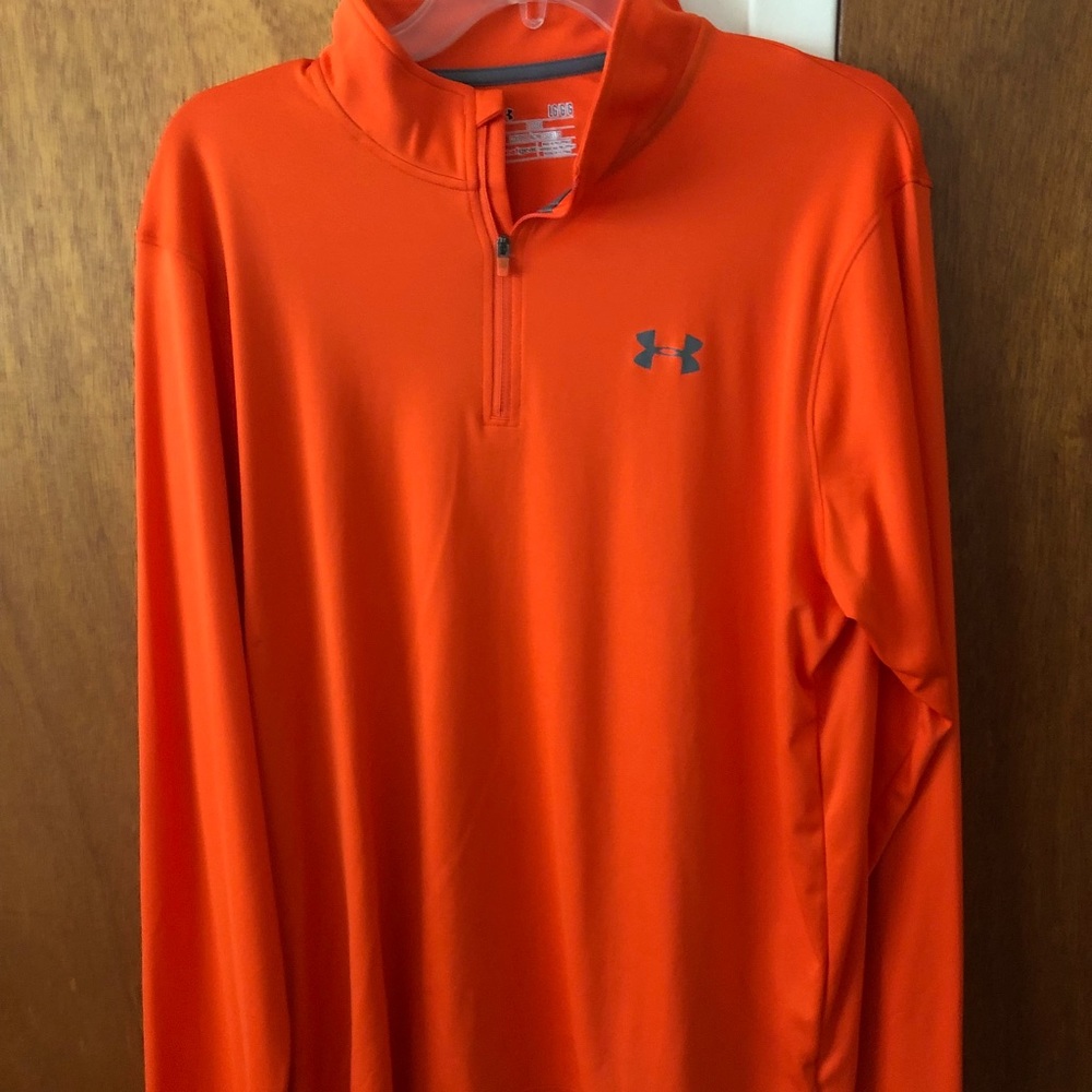 Under Armour pullover large